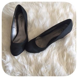 Chinese laundry wedges